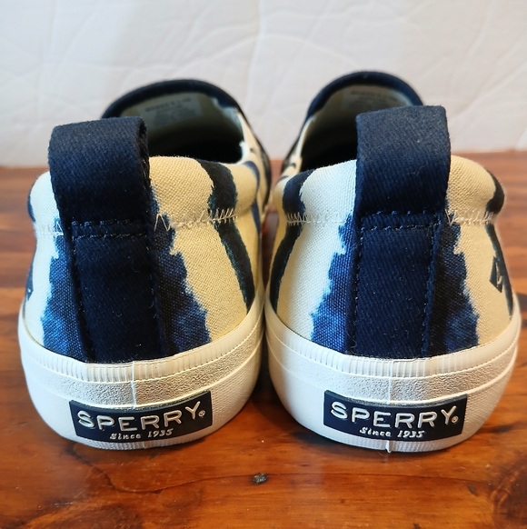 Sperry Crest Twin Gore Tie Dye Stripe Slip On Shoes Women's Size 7.5 M - Picture 6 of 12